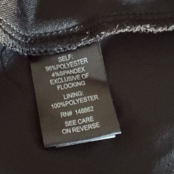 Torrid Dress Women's Size 12 Black Sleeveless Floral Flocked Fit and Flare Party - Picture 7 of 8